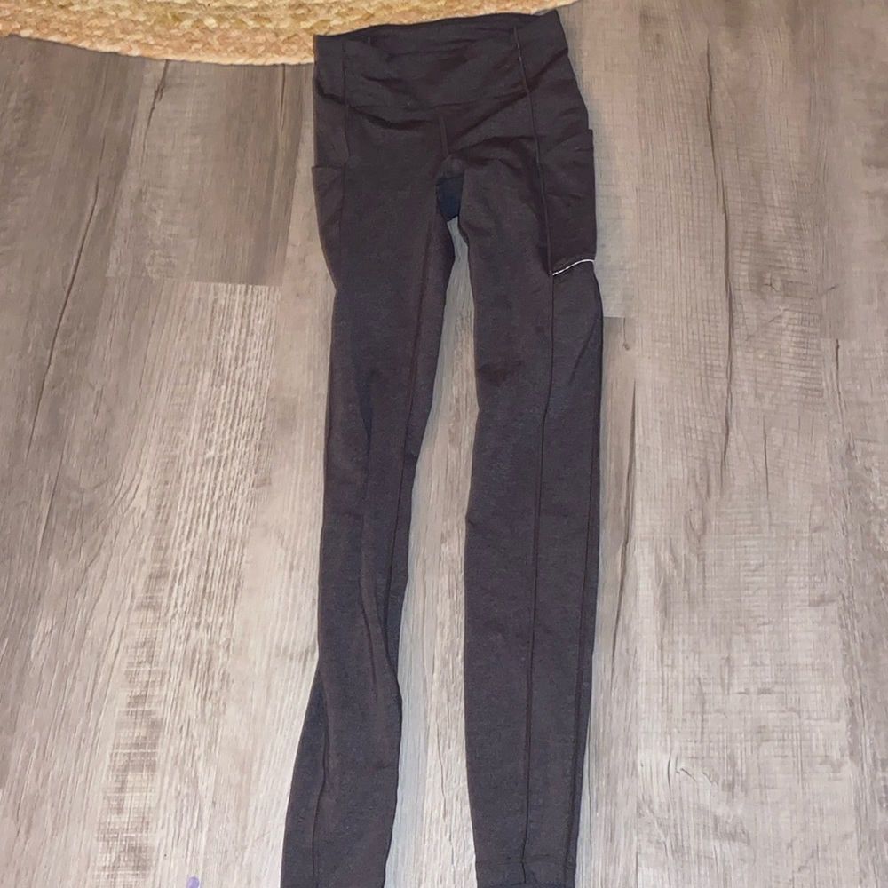 GREY LULULEMON LEGGINGS